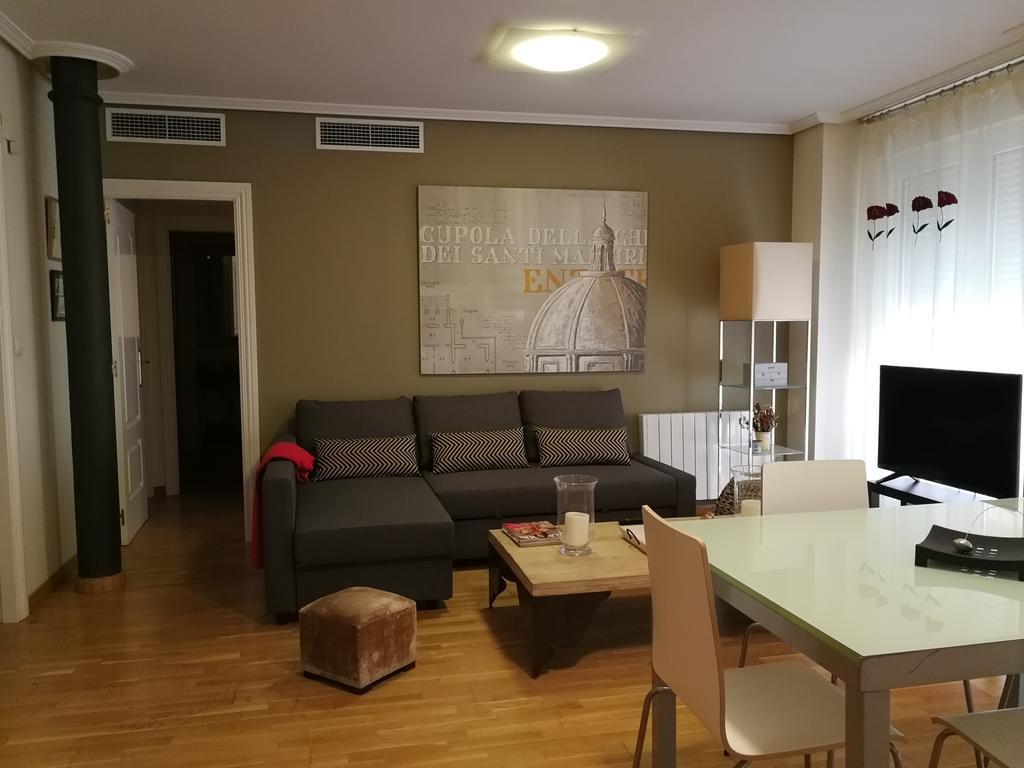 18 Torres El Pilar Apartment Zaragoza Exterior foto